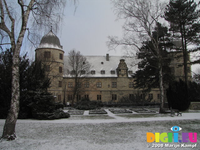 SX02125 Wewelsburg castle in snow